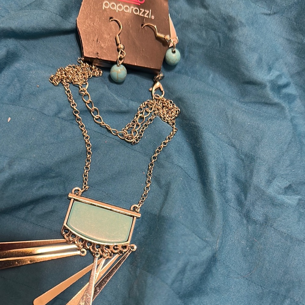 Paparazzi Silver and Blue Necklace Modern Design